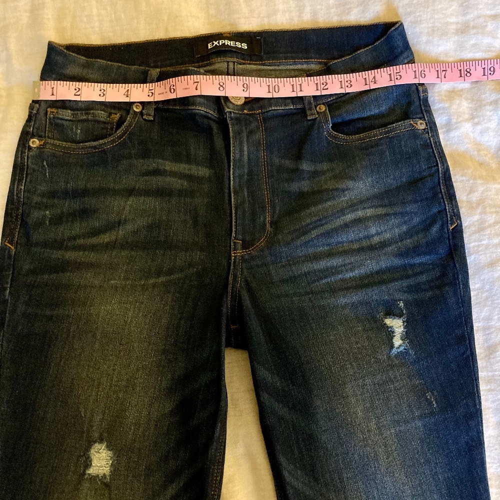 Express (New without tags) High Rise Bell Flare Jeans , Size 8 - Picture 4 of 7